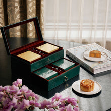 Load image into Gallery viewer, Chocolate Hazelnut Royaltine Snow Skin Mooncakes 榛果巧克力
