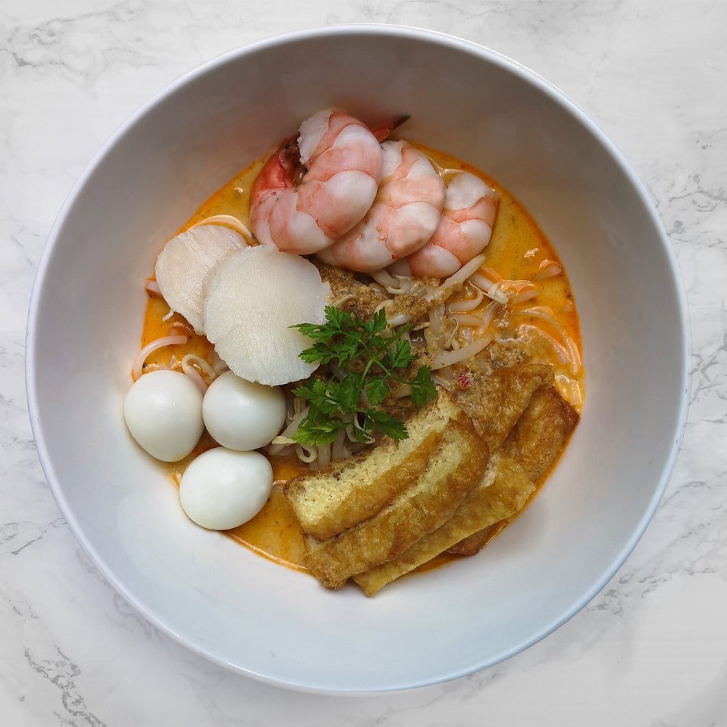 Laksa – Rice Noodles with Cockles, Scallop, King Prawn, Quail Eggs